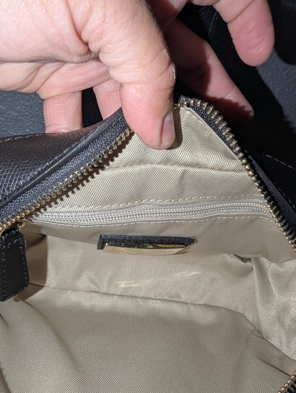 Mario Valentino Camera Bag - Picture 7 of 10
